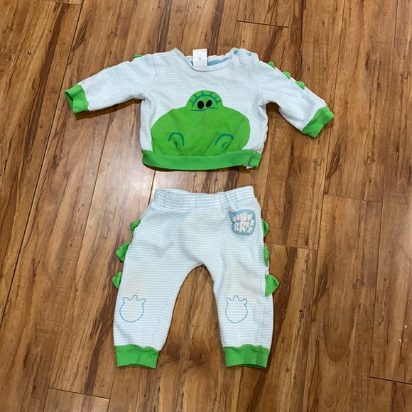 Disney good dinosaur PJs 18-24m